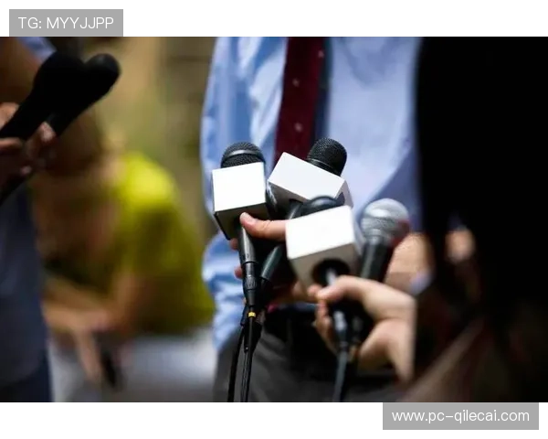 李提香连续失误引发被动,情绪管理再成舆论焦点 李提香连续失误引发被动,情绪管理再成舆论焦点